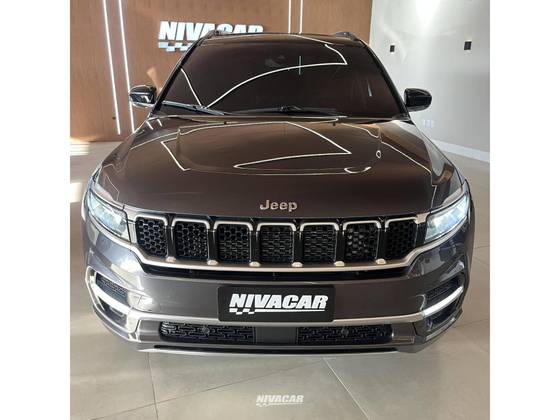 JEEP COMMANDER 2.2 TURBO DIESEL OVERLAND AT9
